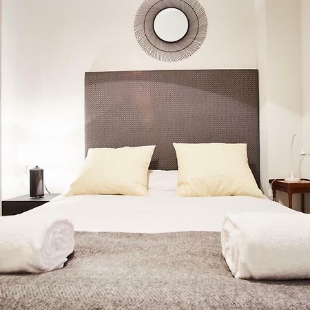 סביליה Arenal Carreteria Deluxe Suites By Valcambre מראה חיצוני תמונה