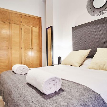 סביליה Arenal Carreteria Deluxe Suites By Valcambre מראה חיצוני תמונה