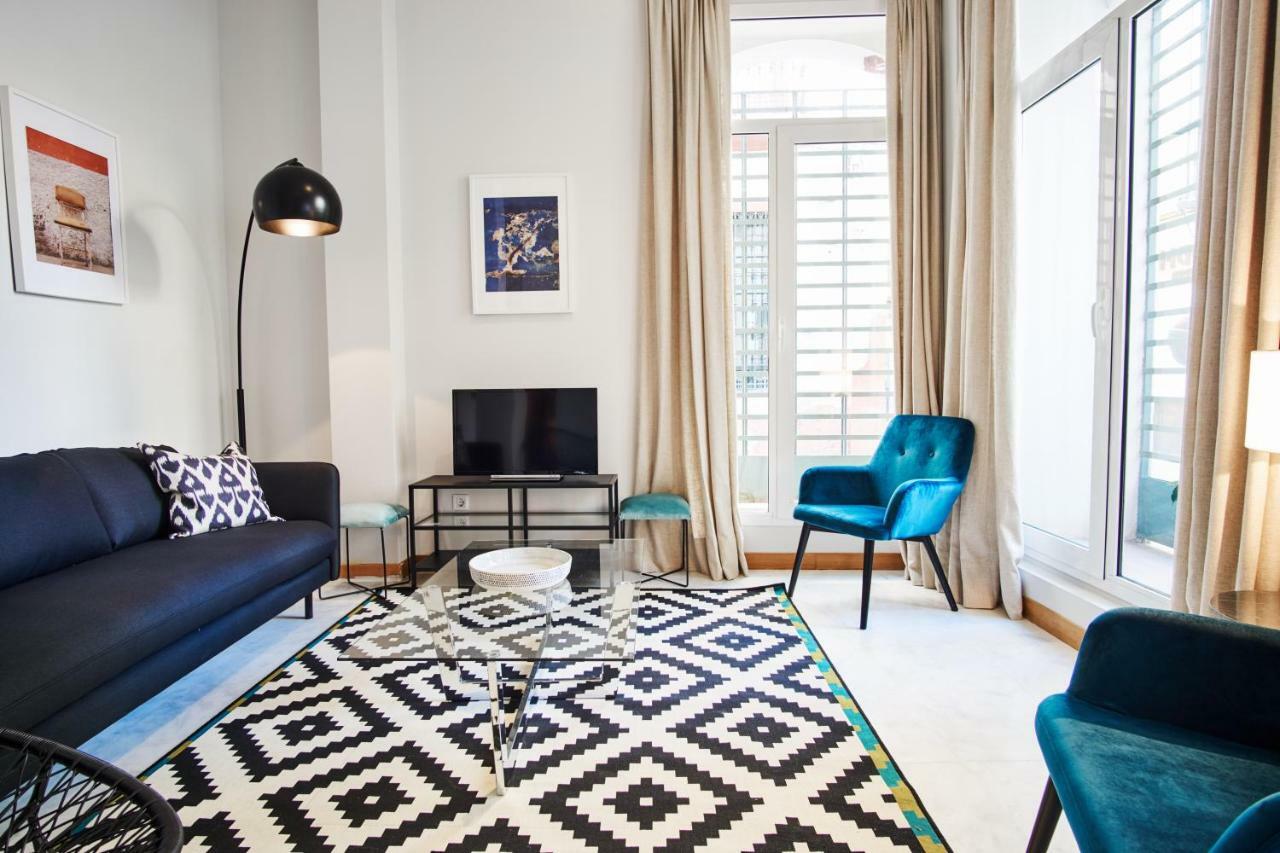 סביליה Arenal Carreteria Deluxe Suites By Valcambre מראה חיצוני תמונה